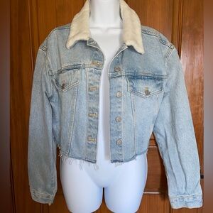 Guess Crop Jean Jacket with Sherpa collar M